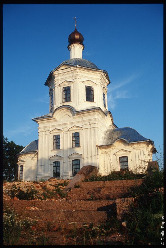 Крестовоздвиженская церковь