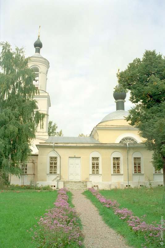 Церковь. Ратмино. Московская область