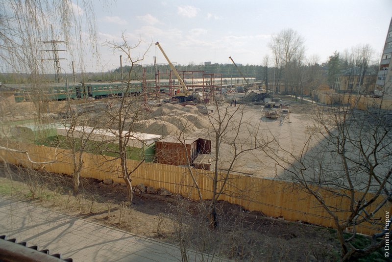 Дубненский вокзал во время строительства