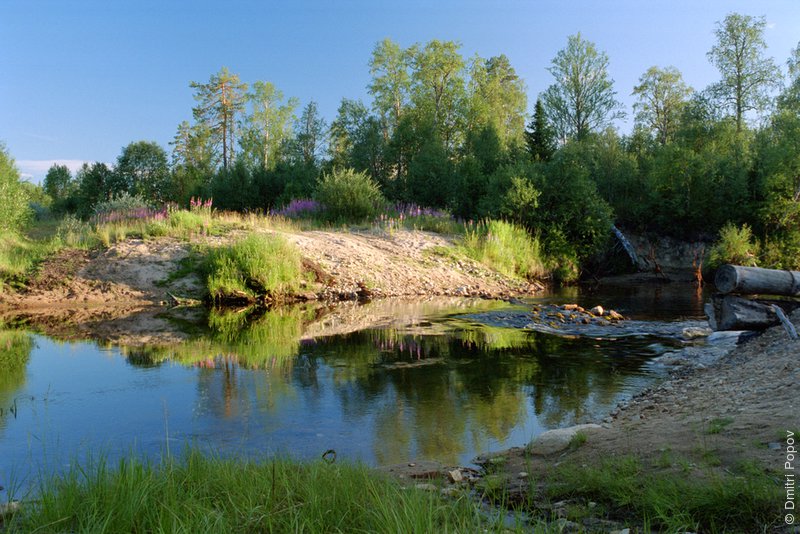 Перекат на месте разрушенного моста