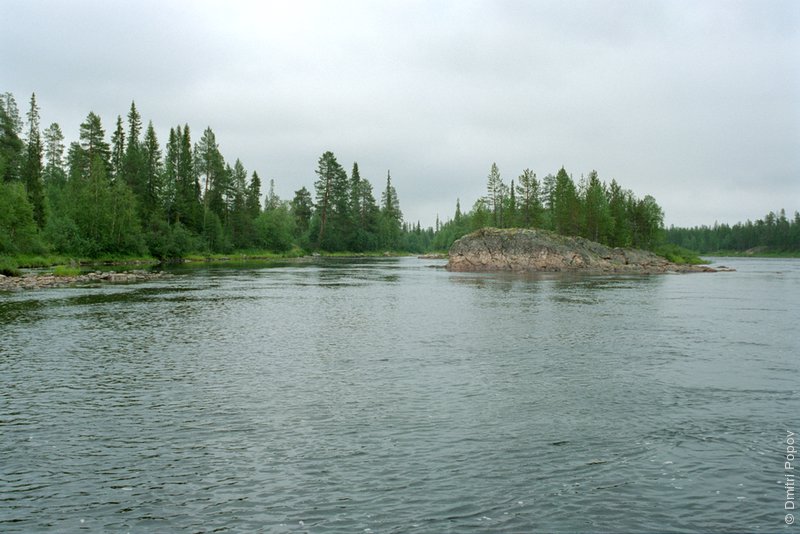 01-island-river