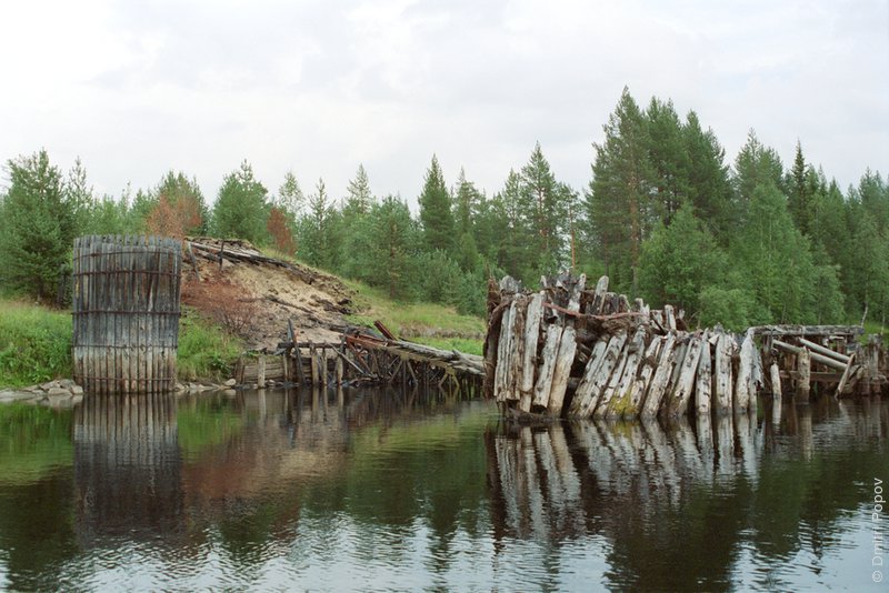 Разрушенный мост