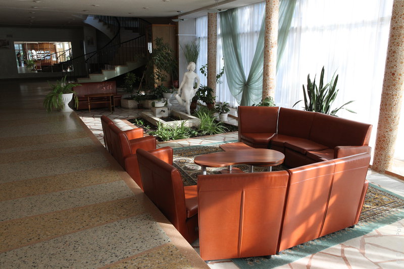 IMG_8196-dubna-hotel-lobby