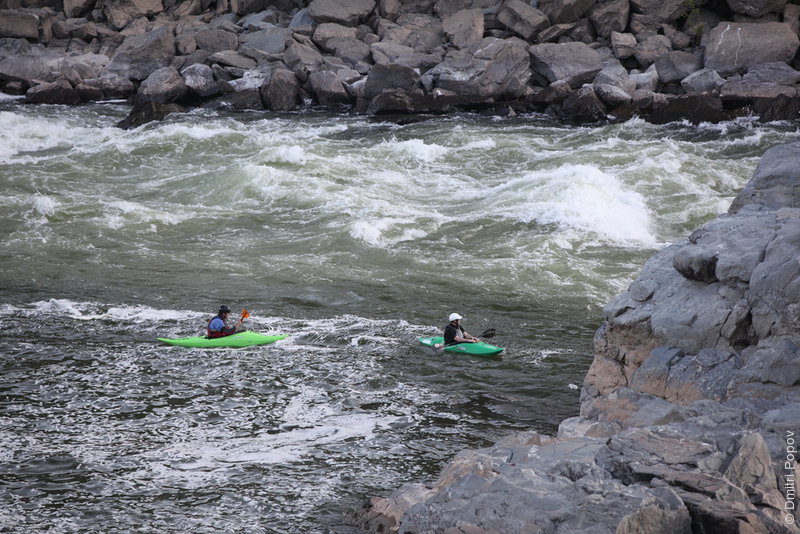 IMG_9799-kayakers